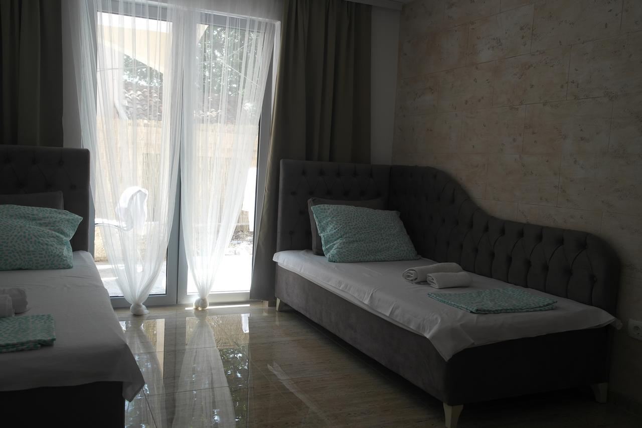 Soheds Apartment Будва Екстериор снимка