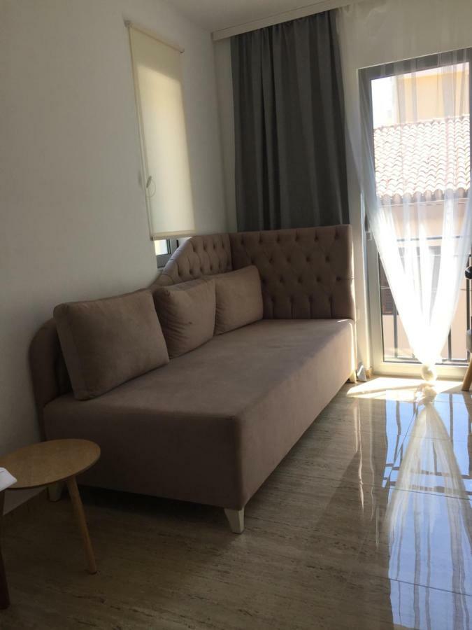 Soheds Apartment Будва Екстериор снимка